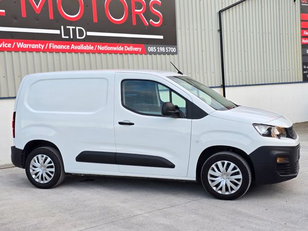 Peugeot Partner 2022 362889288