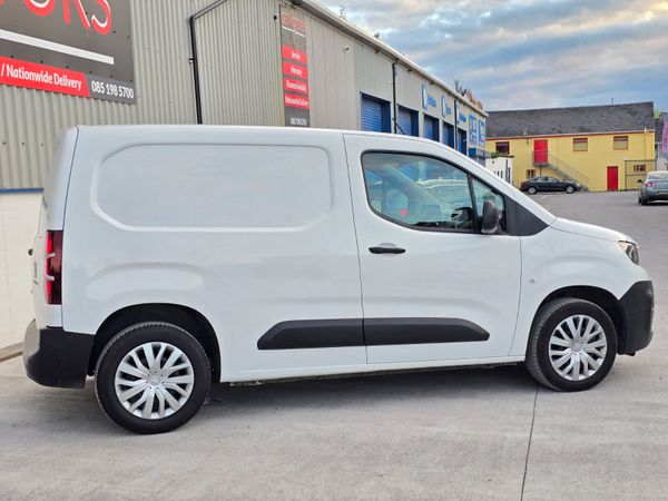 Peugeot Partner 2022 362889289