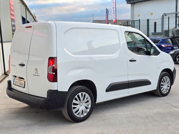 Peugeot Partner 2022 362889290
