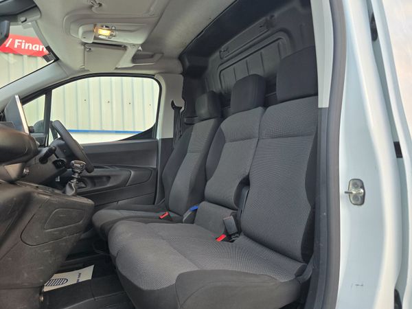 Peugeot Partner 2022 362889303