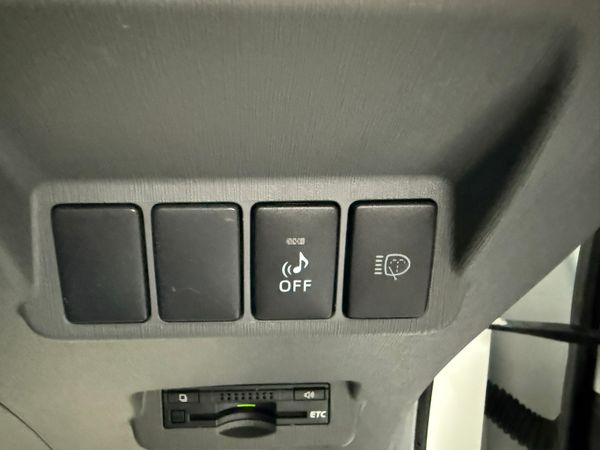 2013 Toyota Prius Plus/alpha 1.8Hybrid auto 7Seats 362908634