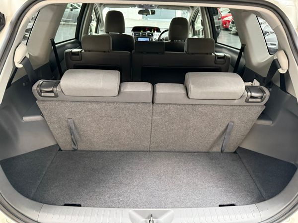 2013 Toyota Prius Plus/alpha 1.8Hybrid auto 7Seats 362908641