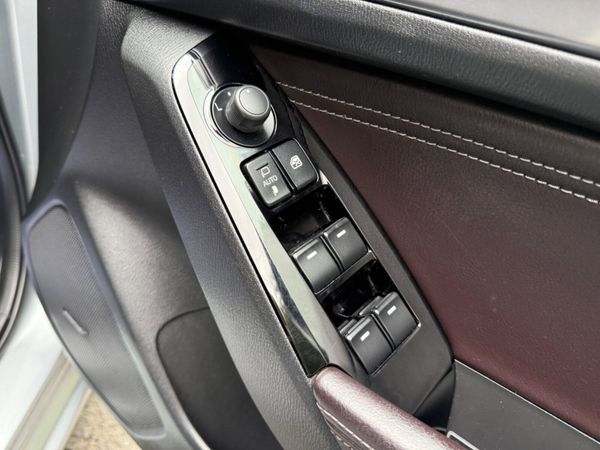 Mazda 3 Platinium 2018 362944101