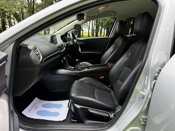 Mazda 3 Platinium 2018 362944112