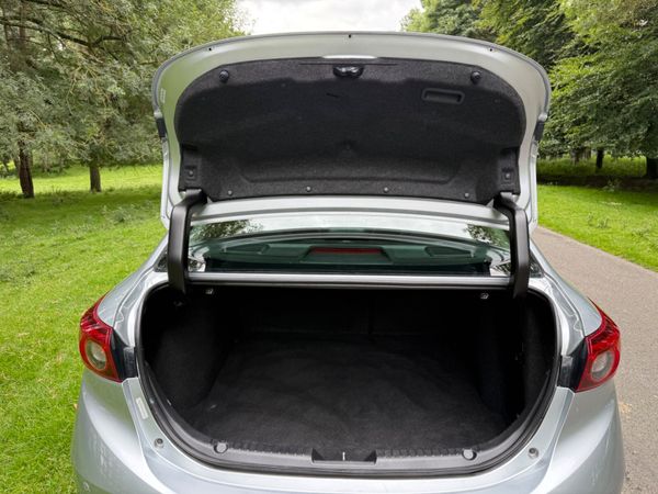 Mazda 3 Platinium 2018 362944128