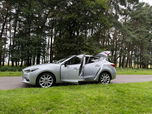 Mazda 3 Platinium 2018 362944140