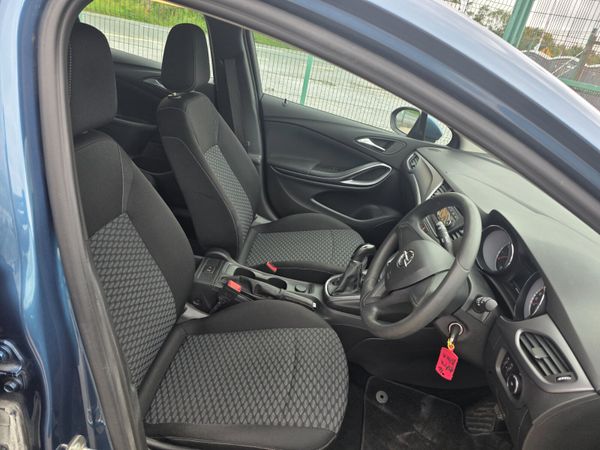 Opel Astra 2016 362940978