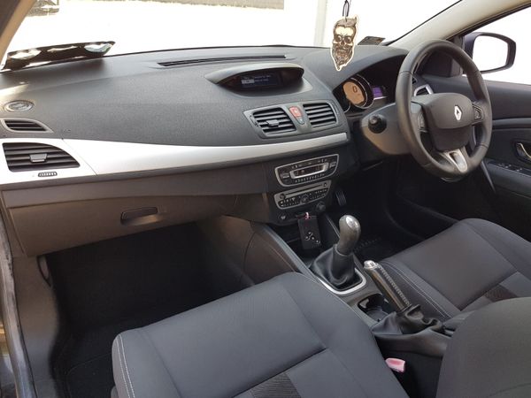 MEGANE COUPE .. NCT & TAXED FOR 1 YEAR 362942499