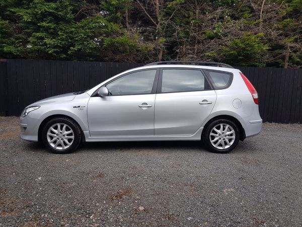 HYUNDAI I30 ... VERY LOW KMS.. NCT TODAY 362943316