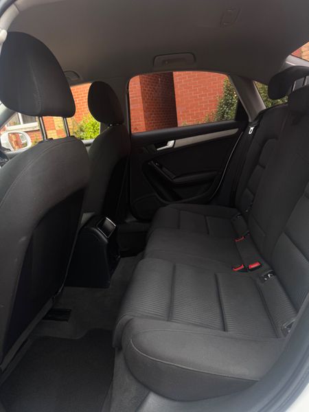 Audi A4 2014 362984154
