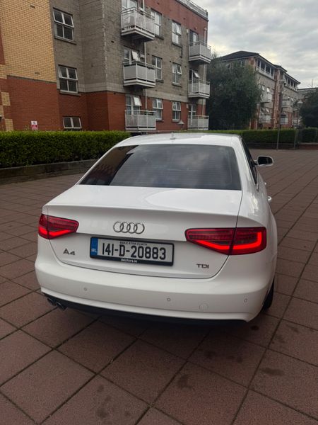 Audi A4 2014 362984153