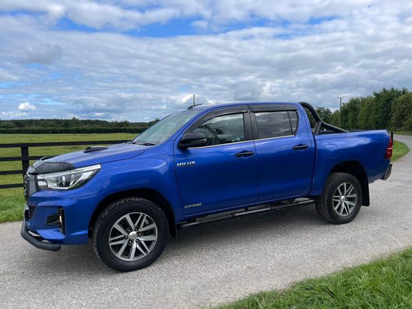 191 Toyota Hilux Invincible X Very low Miles***** 363004136