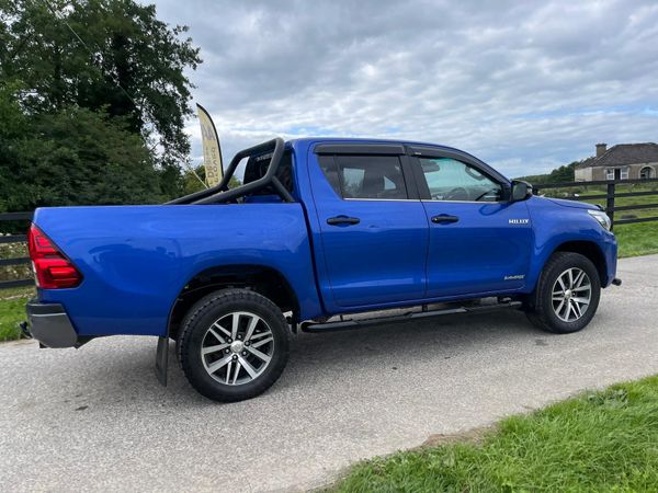 191 Toyota Hilux Invincible X Very low Miles***** 363004146