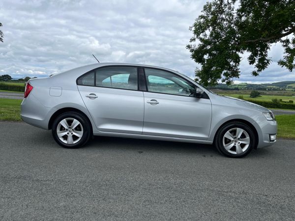 Skoda Rapid 2015 Spaceback Ambtion low mileage 363018977