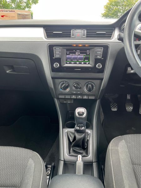 Skoda Rapid 2015 Spaceback Ambtion low mileage 363018989