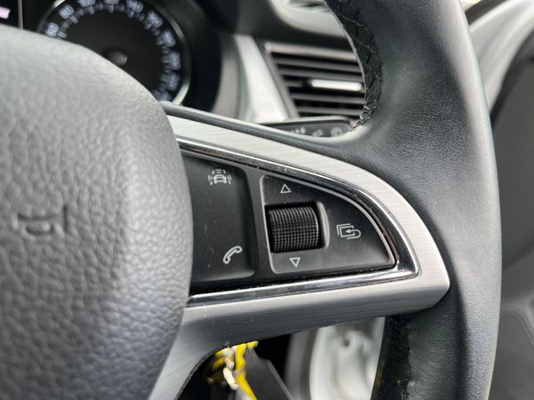 Skoda Rapid 2015 Spaceback Ambtion low mileage 363018995
