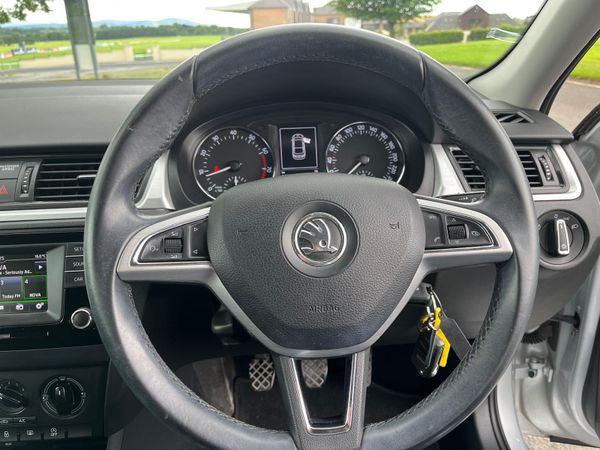 Skoda Rapid 2015 Spaceback Ambtion low mileage 363018993