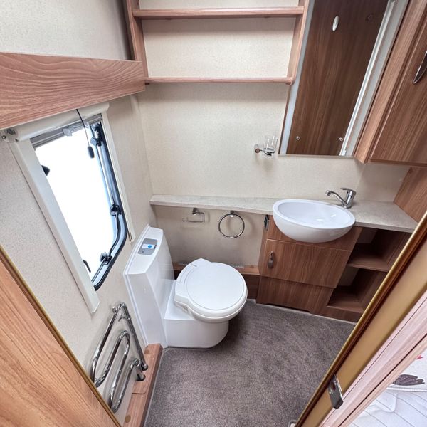✨SWIFT  CHALLENGER SPORT 4 BERTH FIXED BED✨ 363013298