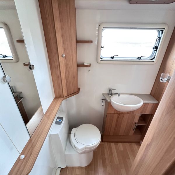 ✨STUNNING BAILEY PEGASUS 4 BERTH FIXED BED✨ 363013344