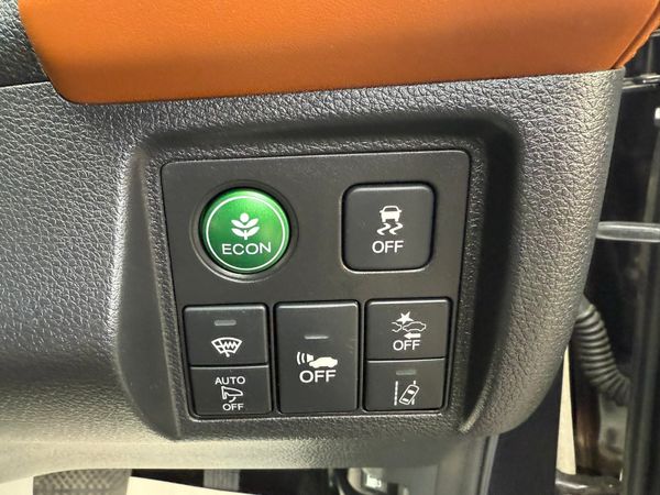 2016 Honda vezel 1.5 hybrid, only 62k Miles 363024846