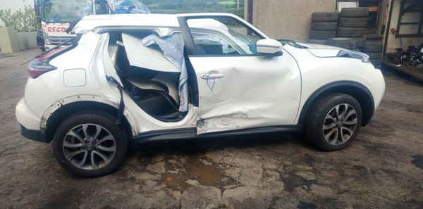 2015 NISSAN JUKE 1.6 PETROL AUTOMATIC FOR PARTS! 363029649