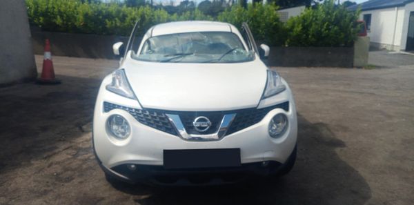 2015 NISSAN JUKE 1.6 PETROL AUTOMATIC FOR PARTS! 363029643