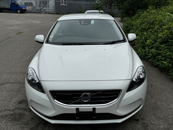 Volvo V40 R-Design Automatic Low Mileage 363055856