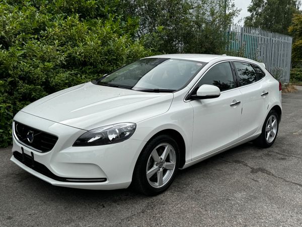 Volvo V40 R-Design Automatic Low Mileage 363055867