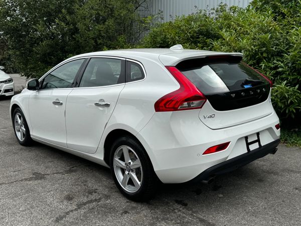 Volvo V40 R-Design Automatic Low Mileage 363055915
