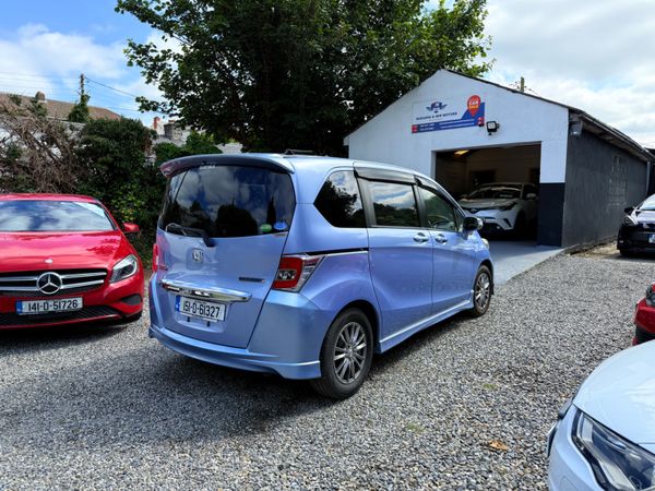 Honda Freed 2015 363058678