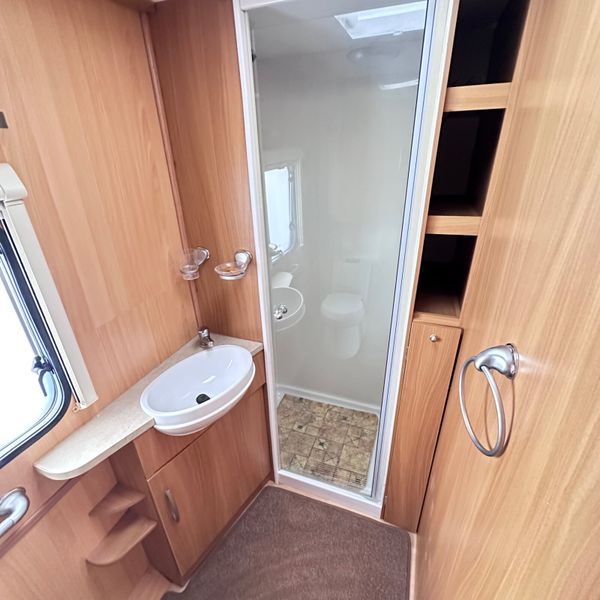 ✨STUNNING SWIFT ACCORD 4 BERTH FIXED BED✨ 363083249