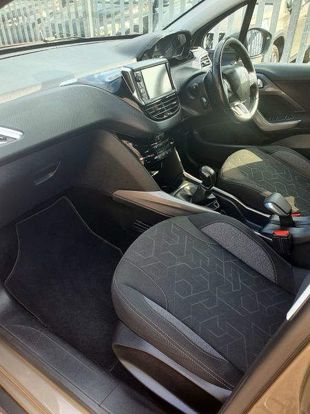 2017 Peugeot 2008  Manual 363323975