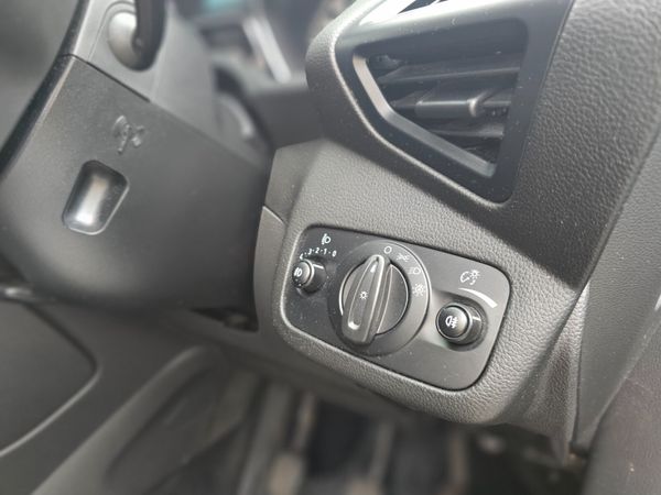 FORD KUGA 4 SEAT TITANIUM // 03/26 DOE // PLUS VAT 363425409