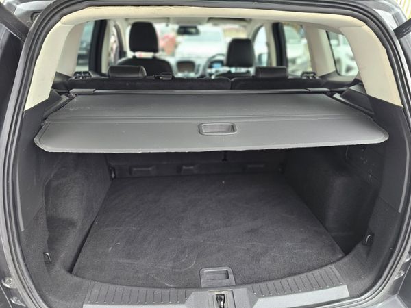 FORD KUGA 4 SEAT TITANIUM // 03/26 DOE // PLUS VAT 363425425