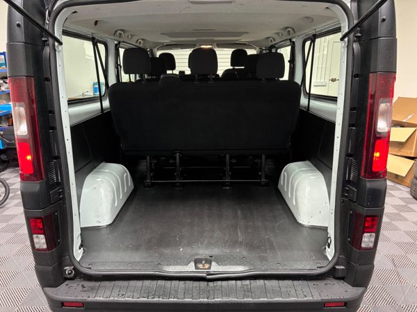2016 VAUXHALL VIVARO 9 SEATER 363455156