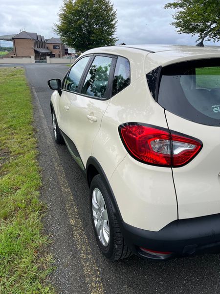 Renault Captur 2017 DCI 90 Low Mileage 363545989