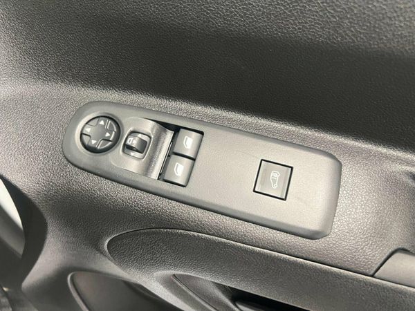 Peugeot Partner 1.5 BlueHDi 950 Asphalt Long Panel 363559002