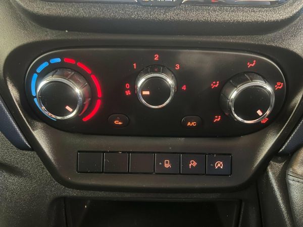 Iveco Daily 2.3D HPI 14V 35S 3520 HiMatic MWB High 363568365