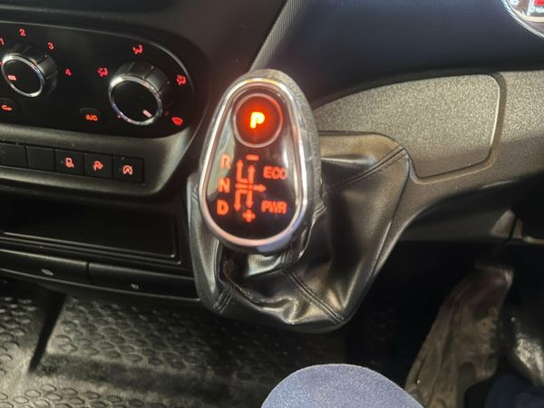 Iveco Daily 2.3D HPI 14V 35S 3520 HiMatic MWB High 363568374