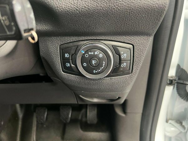 Ford Transit Courier 1.5 TDCi Limited L1 Euro 6 5d 363560964