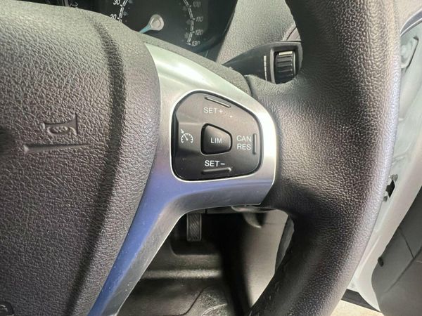 Ford Transit Courier 1.5 TDCi Limited L1 Euro 6 5d 363560965