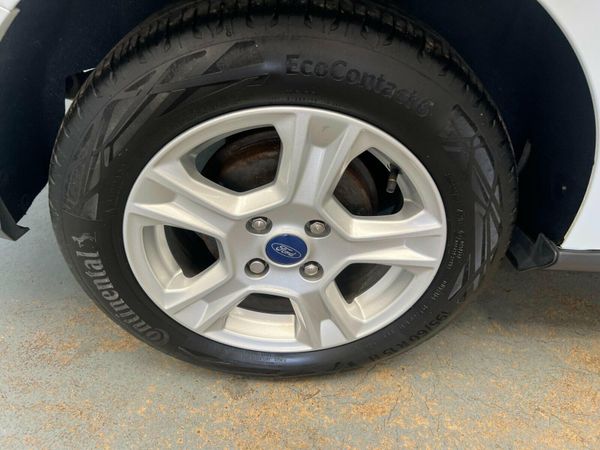 Ford Transit Courier 1.5 TDCi Limited L1 Euro 6 5d 363560968