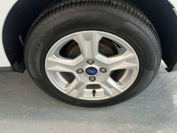 Ford Transit Courier 1.5 TDCi Limited L1 Euro 6 5d 363560969