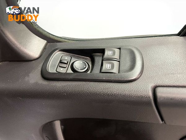 Renault Master 2.3 dCi 35 Business FWD LWB Medium 363561037