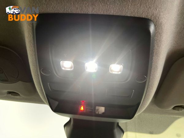Renault Trafic 2.0 dCi Blue 28 Sport SWB Euro 6 (s 363563332