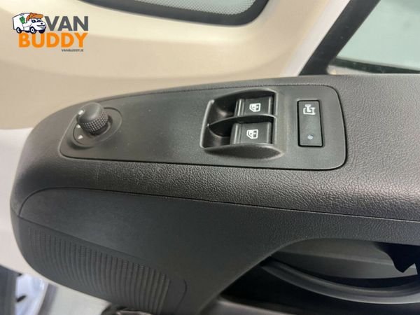 Peugeot Boxer 2.2 BlueHDi 435 Professional L4 H2 E 363563351