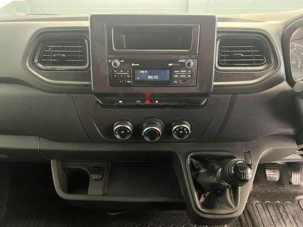 Renault Master 2.3 dCi 35 Business FWD MWB Medium 363563500