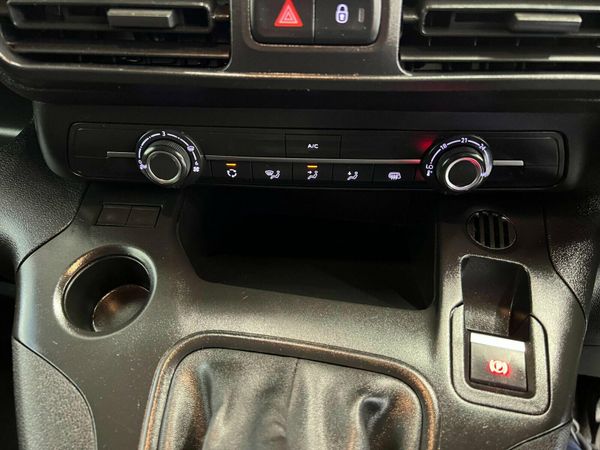 Citroen Berlingo 1.5 BlueHDi 1000 Driver M SWB Eur 363572853