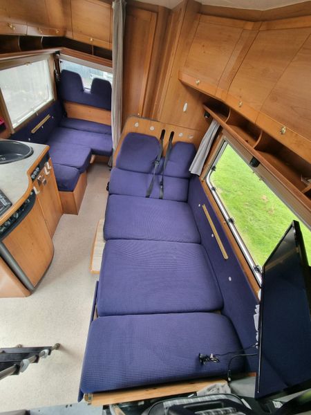 Dethleffs Globetrotter – 6 Berth / 6 Belts 363583201