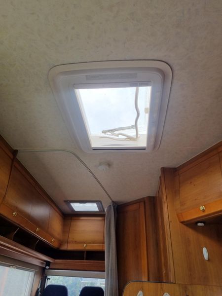 Dethleffs Globetrotter – 6 Berth / 6 Belts 363583203